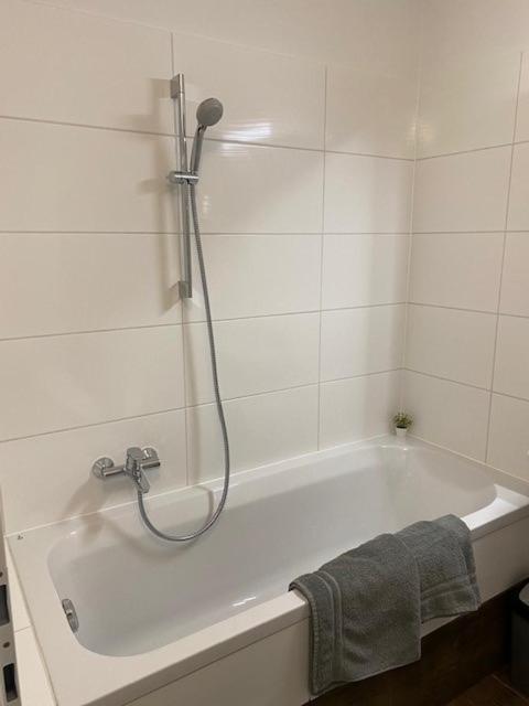 Paky Appartements 00316 Bruck-Leitha Dış mekan fotoğraf