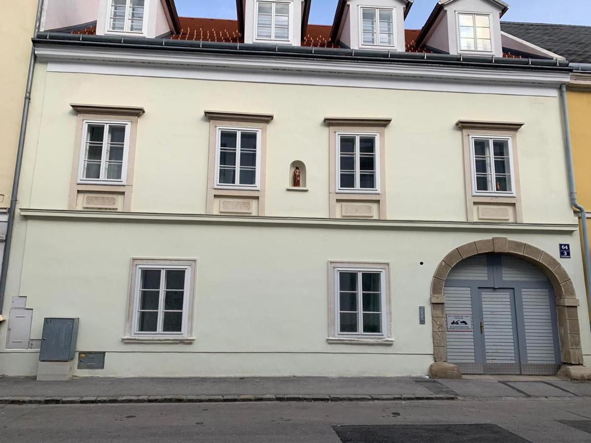 Paky Appartements 00316 Bruck-Leitha Dış mekan fotoğraf